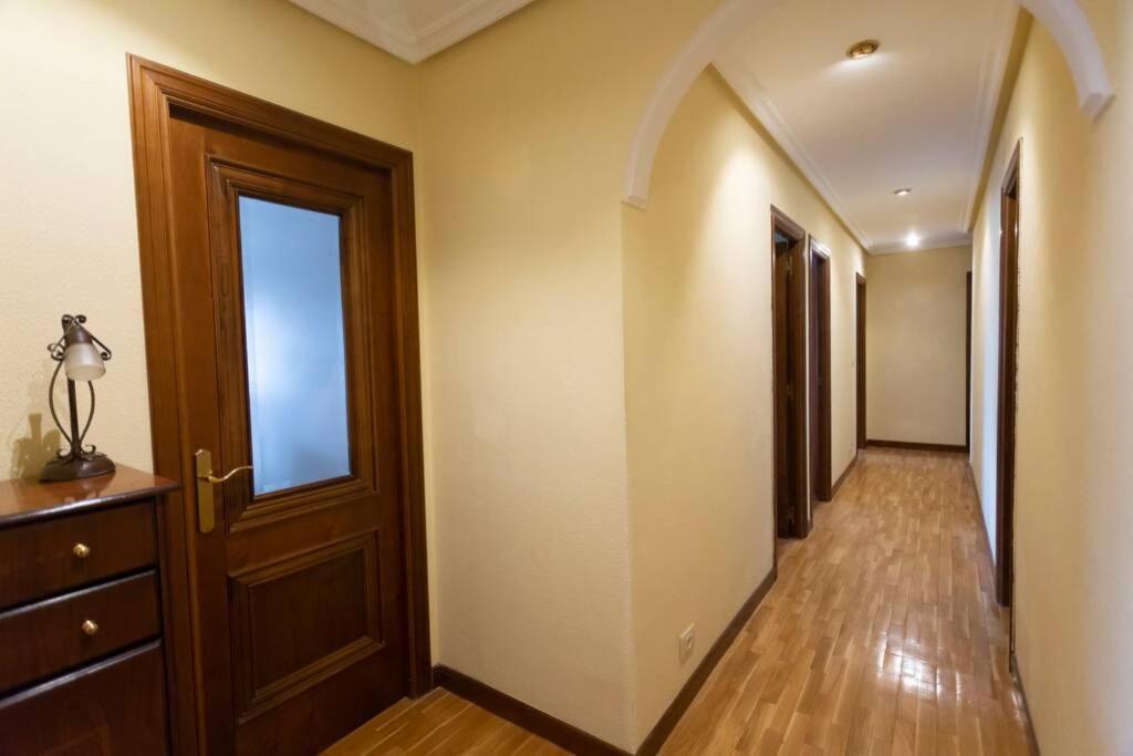 Piso Luminoso Y Tranquilo En Ourense Apartment Exterior photo